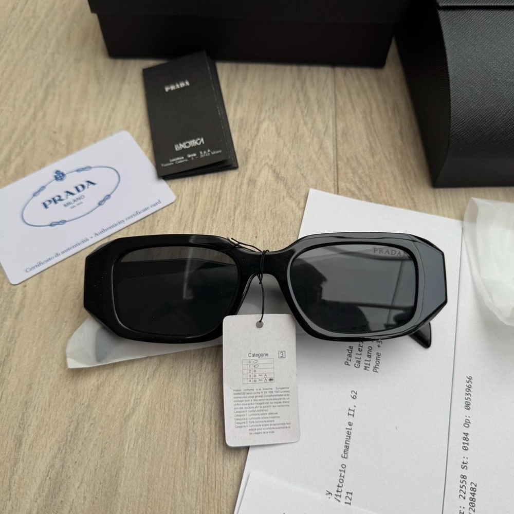 Great glasses, worn to check sizing and just doesn’t work for me. - Picture 2 of 3